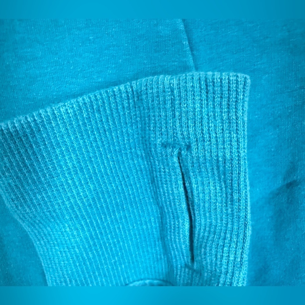 Lululemon Scuba Pullover - Picture 6 of 6